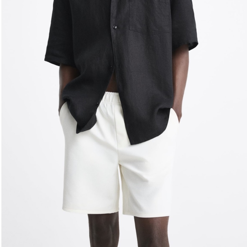 Zara Men’s Oyster White Bermuda Shorts